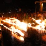 Nejapa volvió a encenderse con la tradicional batalla de las Bolas de Fuego